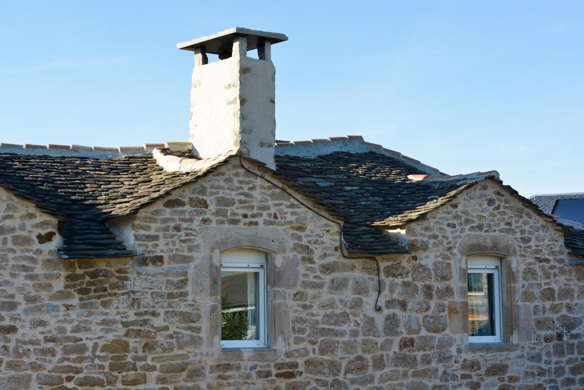 Les Caselles, Gite Et Maison D'Hotes Saint-Beauzely Exterior photo