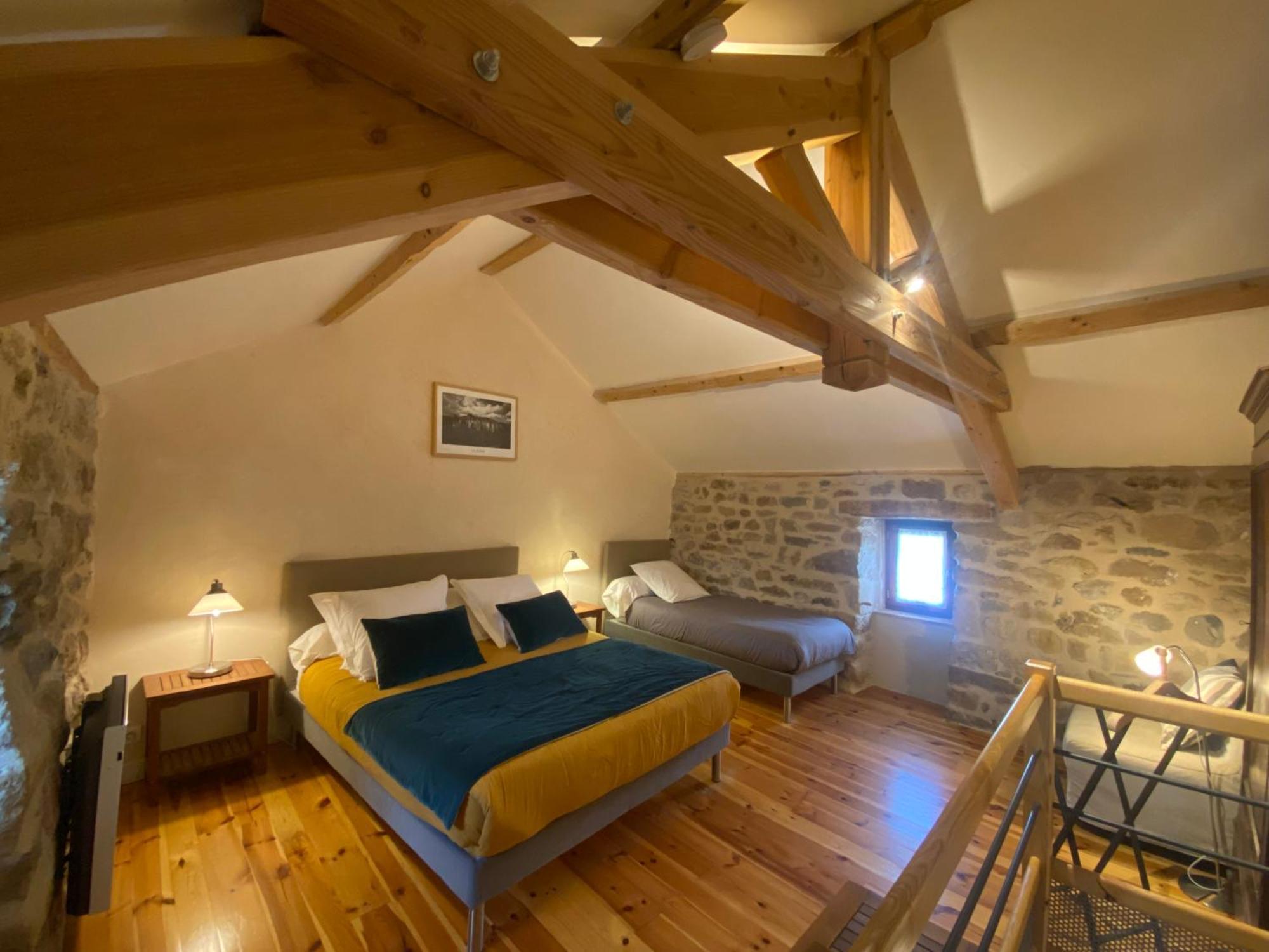 Les Caselles, Gite Et Maison D'Hotes Saint-Beauzely Exterior photo